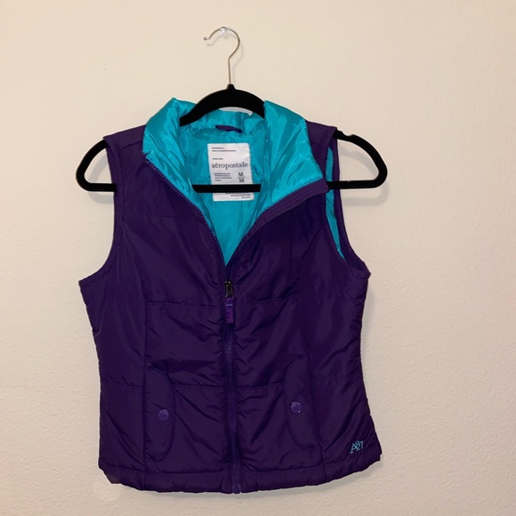 🐚Purple and aqua adorable puffer vest! - Picture 2 of 10